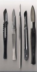 309px-Various_scalpels Kopie.jpg