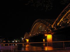 200-Brücke (nacht).jpg