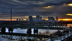 HDR_Donauturm_UNO_SonnenaufgangIMG_3885_3_4_PS_16_9_filtered_(c)_Bernhard_Plank-1.jpg