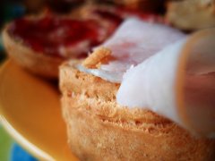Essenz des Brötchen klein.jpg